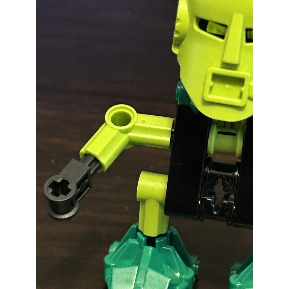 VTG LEGO BIONICLE 8541 Turaga Matau 2001 Complete Vintage Retired Figure Green